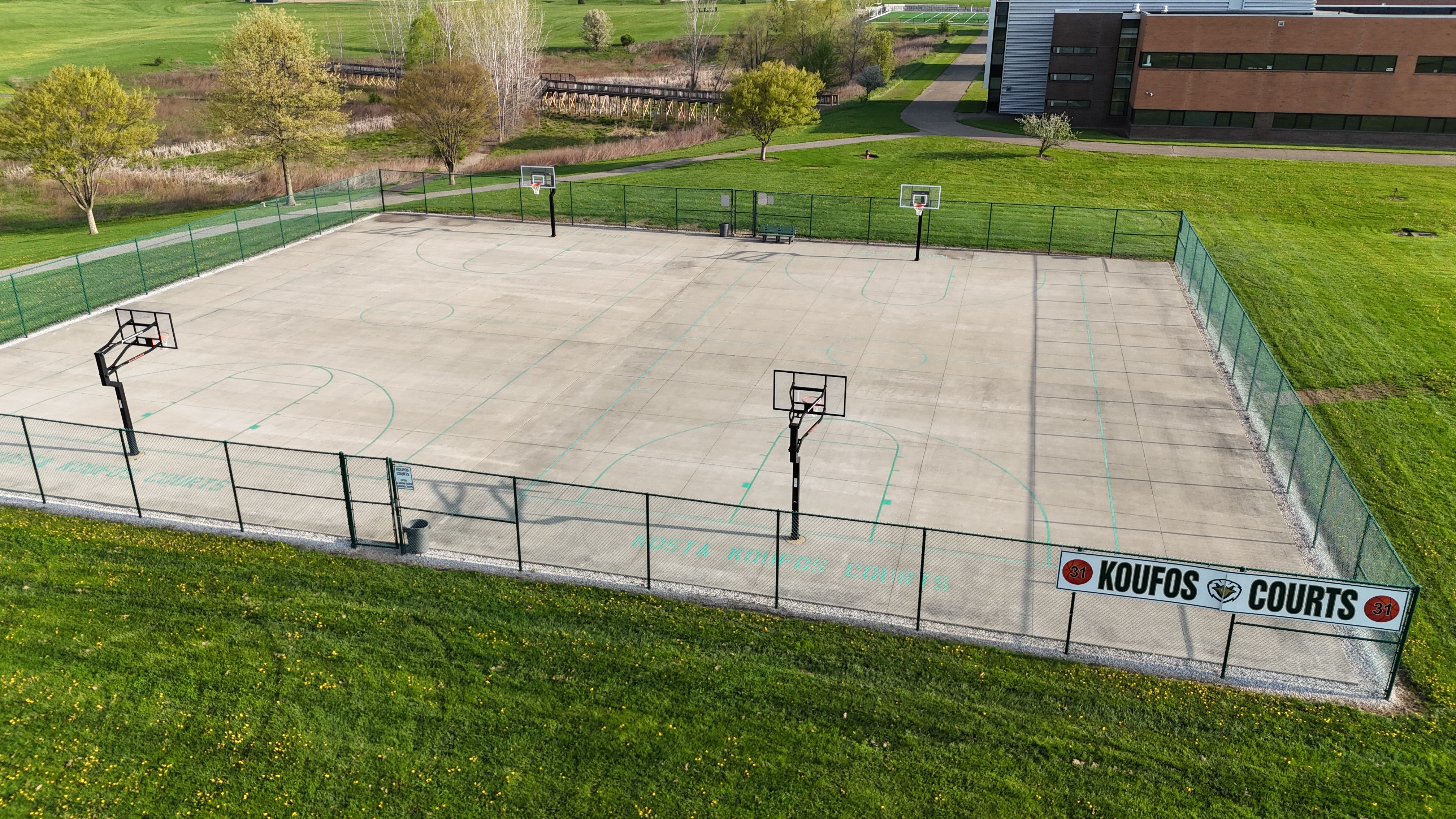 Koufos Courts